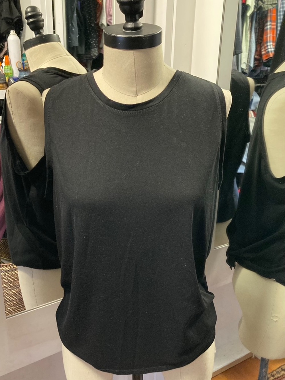 Danskin Women’s Sleeveless Black Athletic Top, Size Large